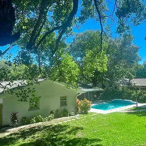 4 Bedroom Vacation With Amazing Backyard , Clearwater United States